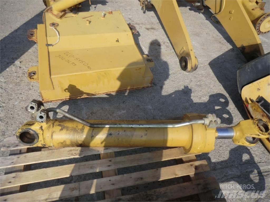 CAT 962H Statyba - Kita
