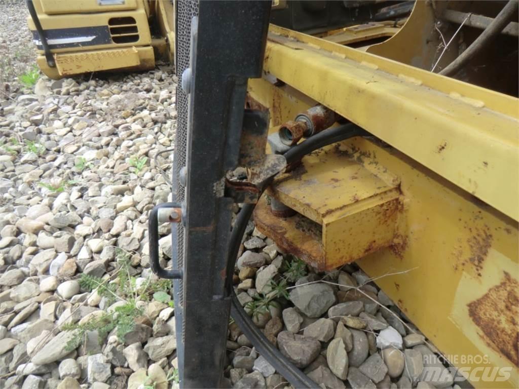 CAT 962H Važiuoklė ir suspensija