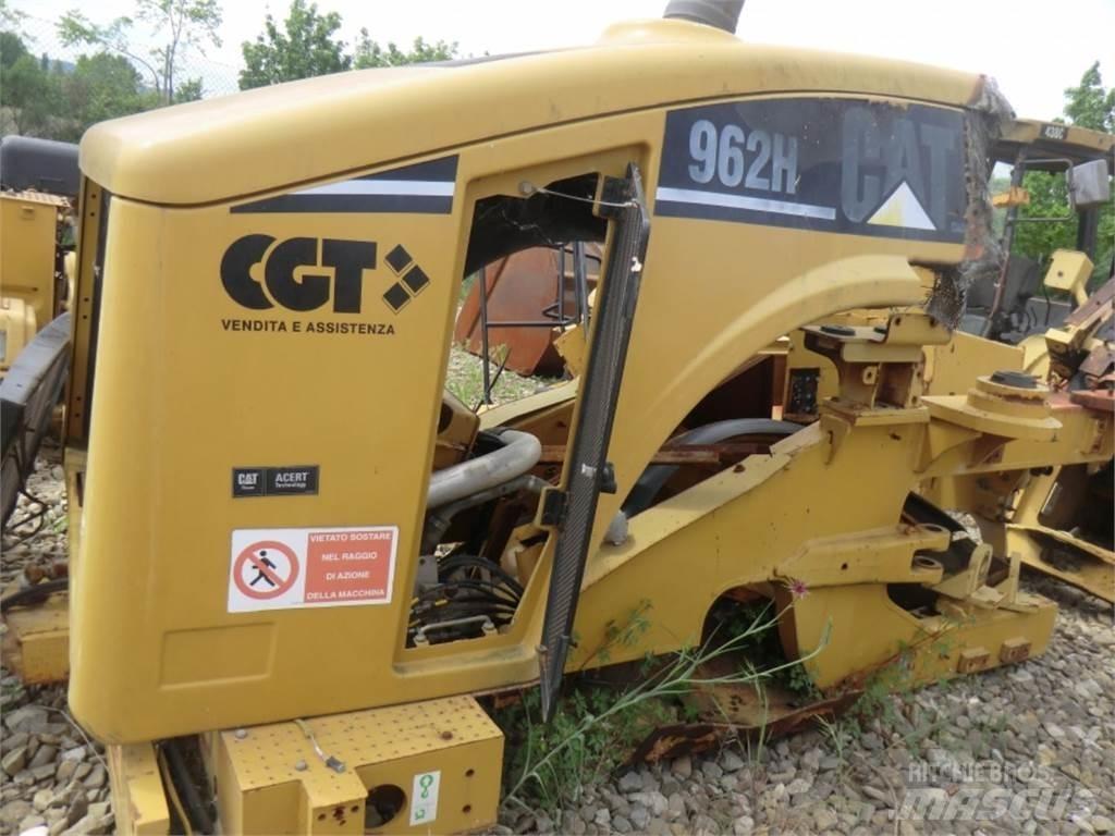 CAT 962H Važiuoklė ir suspensija