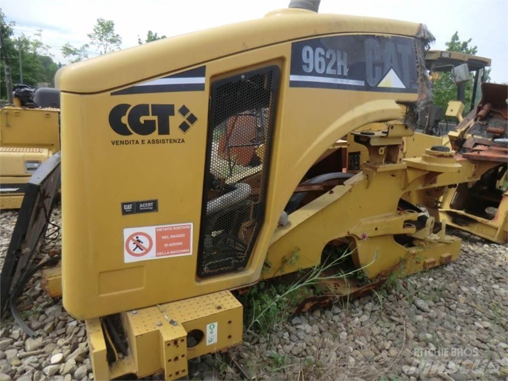 CAT 962H Važiuoklė ir suspensija