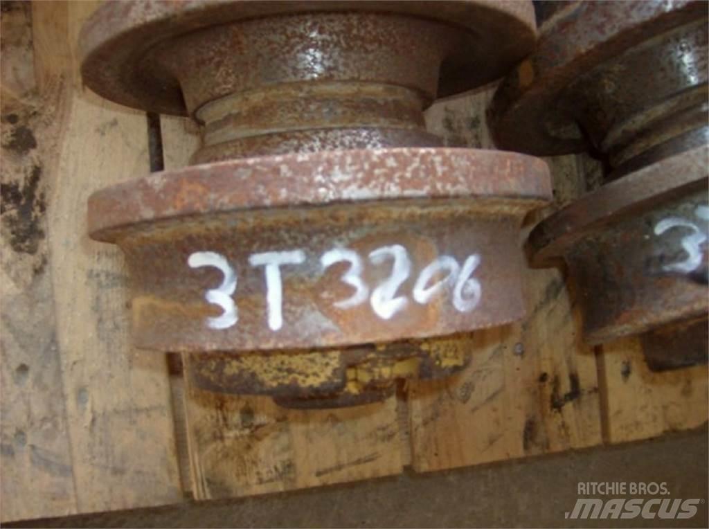 CAT 963 Vikšrai, grandinės ir važiuoklės