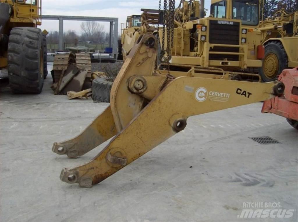 CAT 963 Važiuoklė ir suspensija