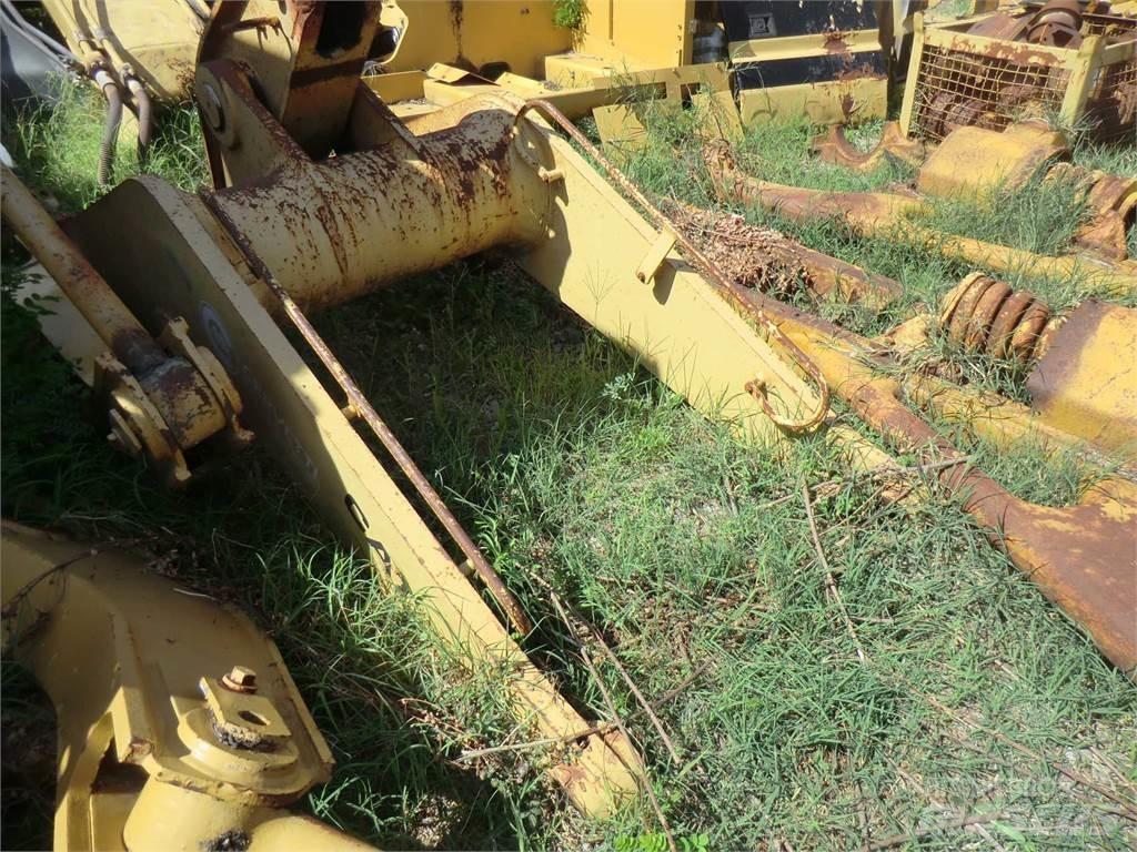 CAT 963 Važiuoklė ir suspensija