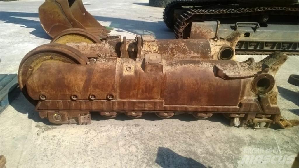 CAT 963C Vikšrai, grandinės ir važiuoklės