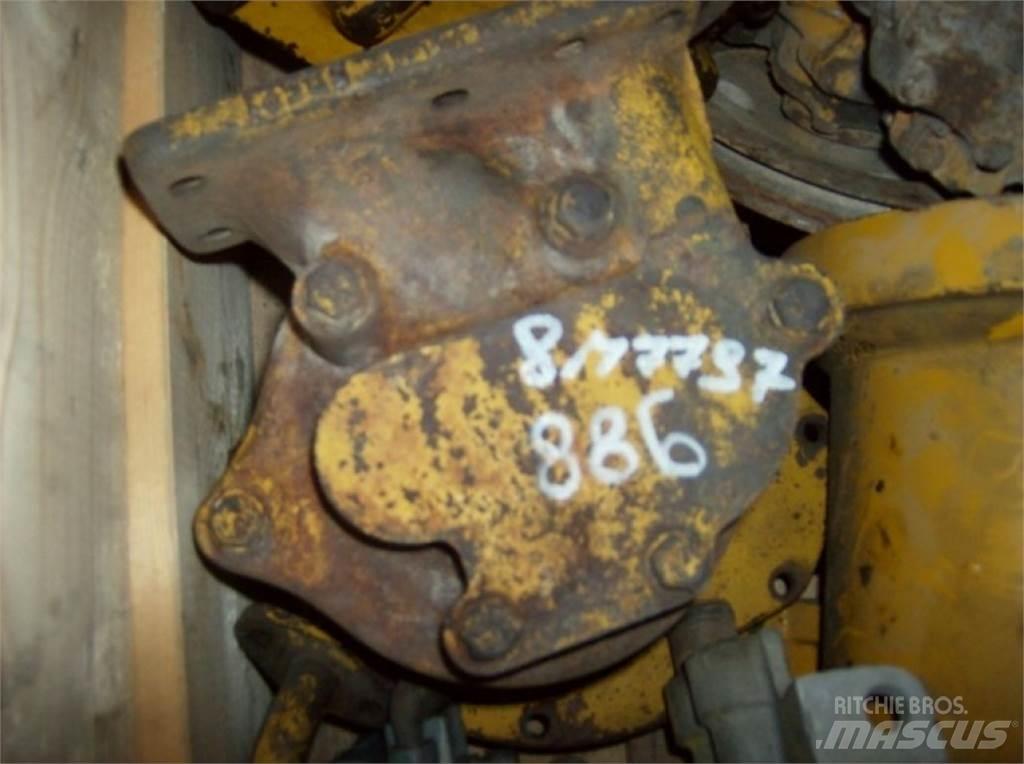 CAT 988 Statyba - Kita