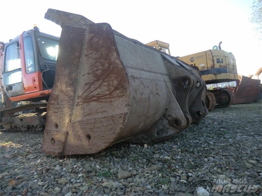 CAT 988B Statyba - Kita
