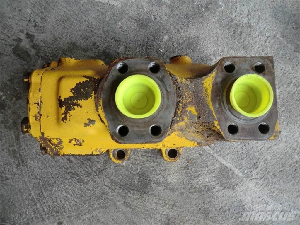 CAT 988B Statyba - Kita