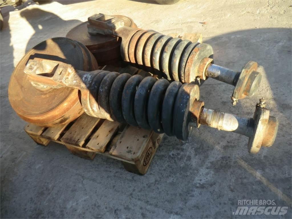 CAT 988F Važiuoklė ir suspensija