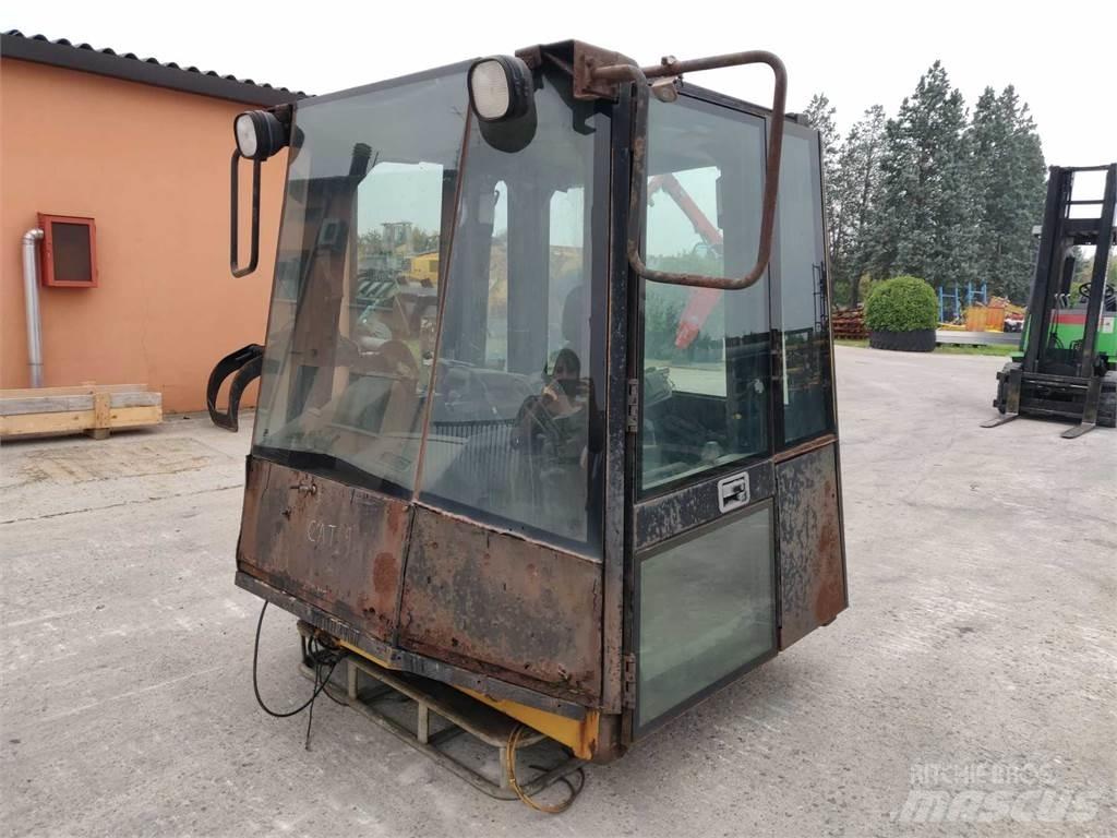CAT 988G Važiuoklė ir suspensija
