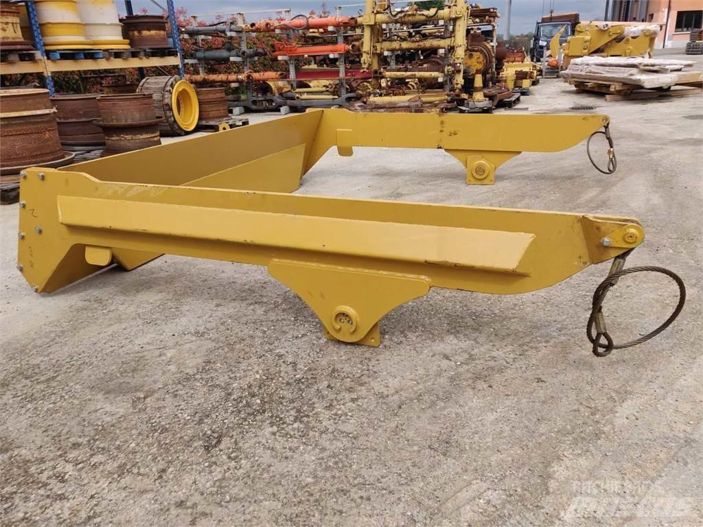 CAT 988G Statyba - Kita