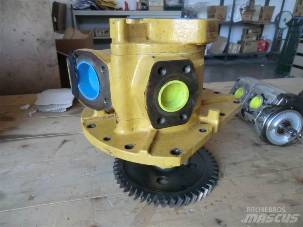 CAT 988H Statyba - Kita