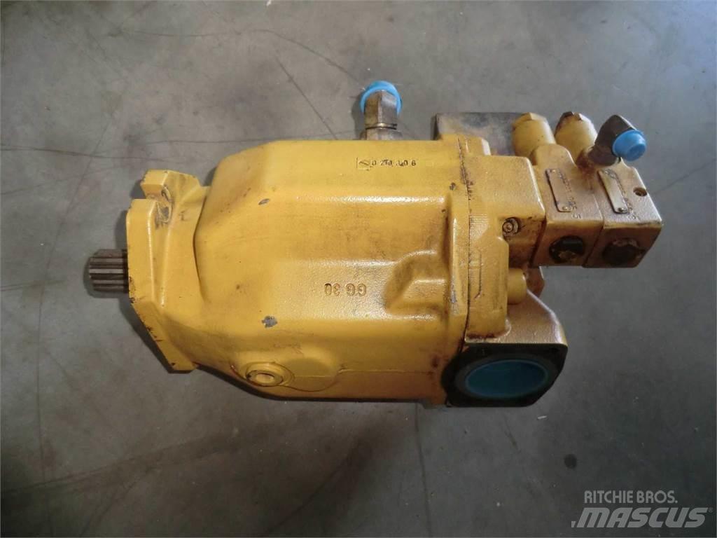 CAT 988H Statyba - Kita