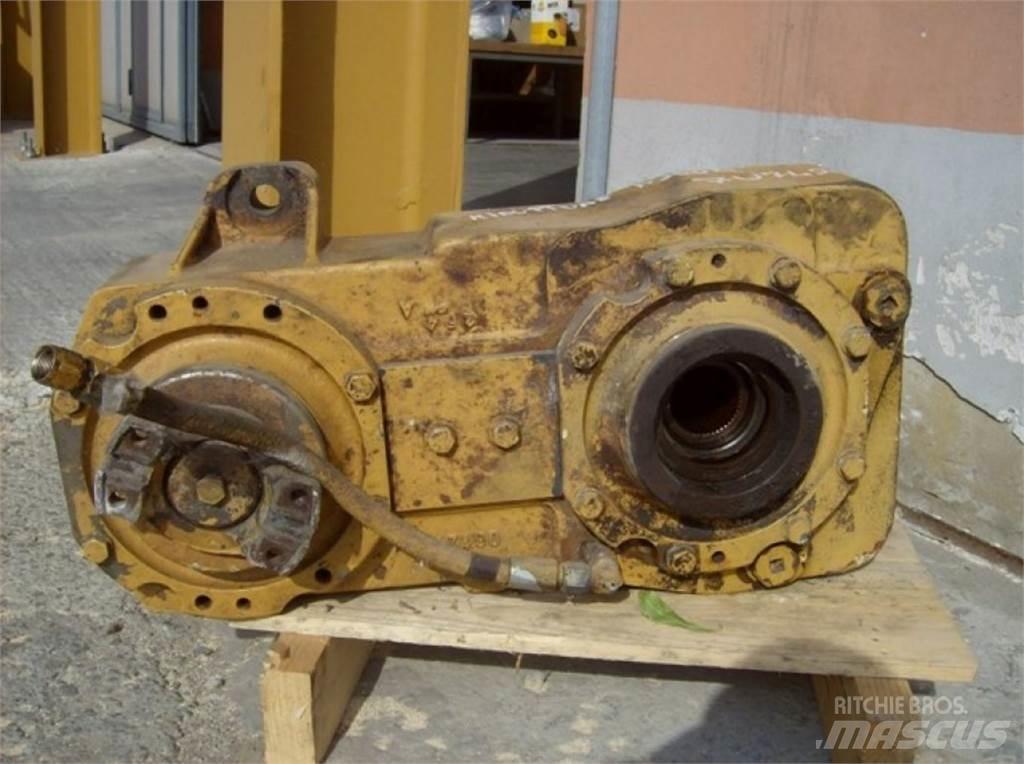 CAT D300D Statyba - Kita