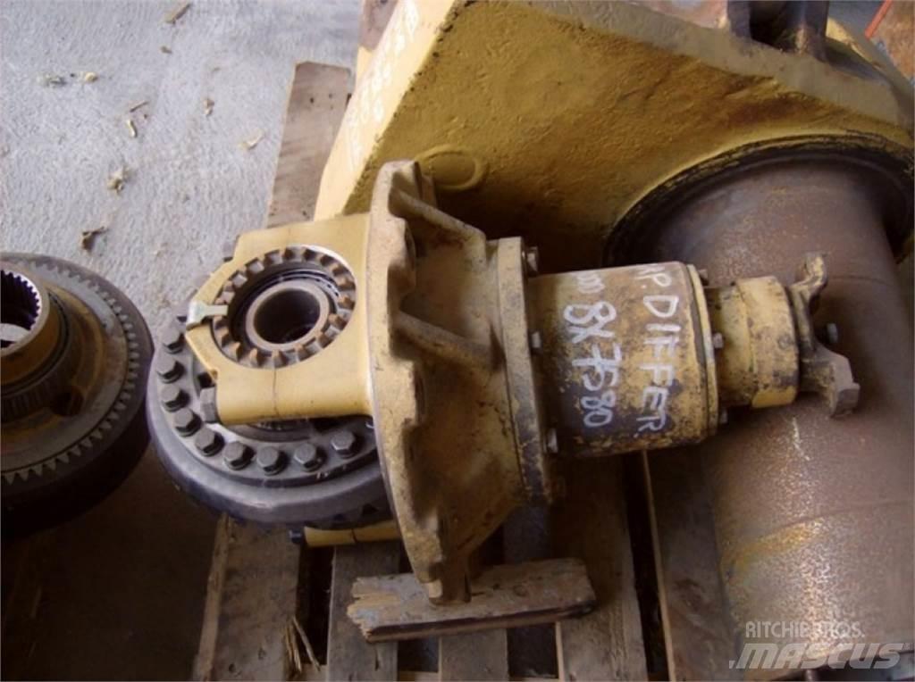 CAT D300D Statyba - Kita