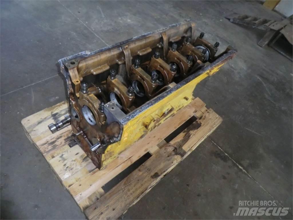 CAT D333 Varikliai