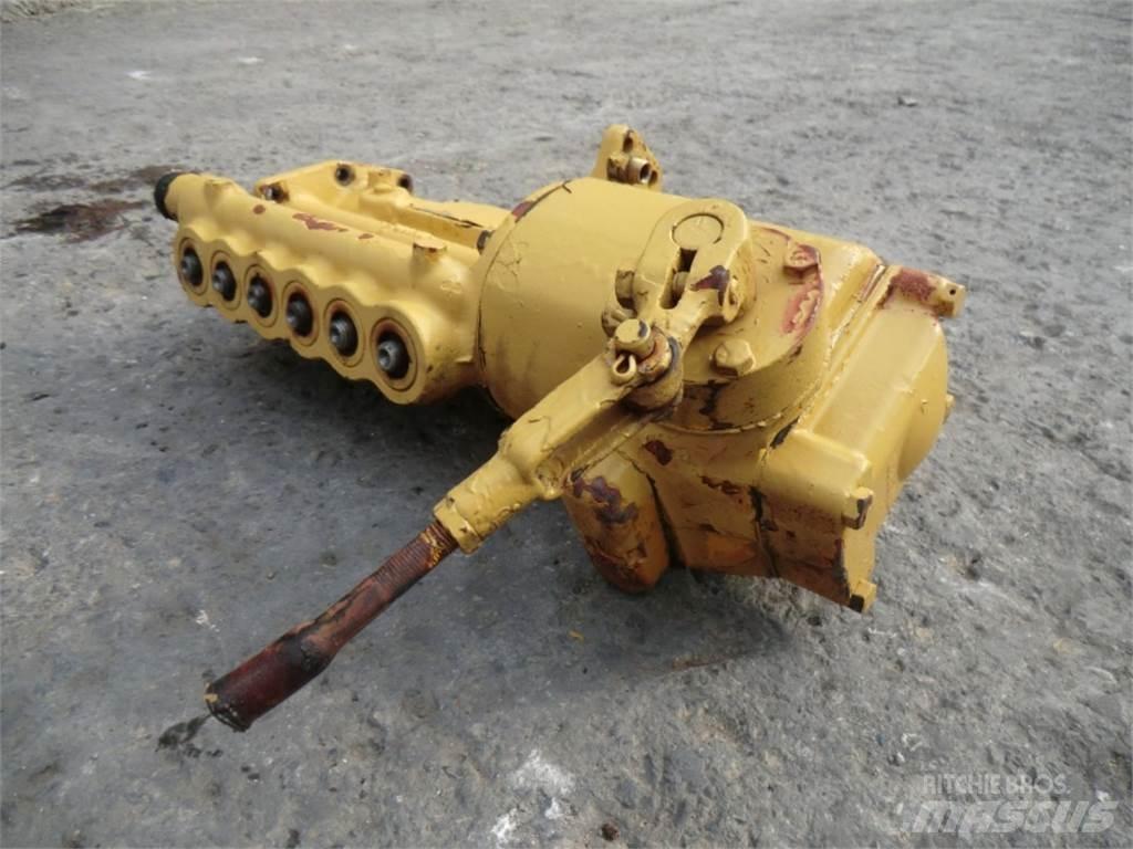 CAT D333 Varikliai
