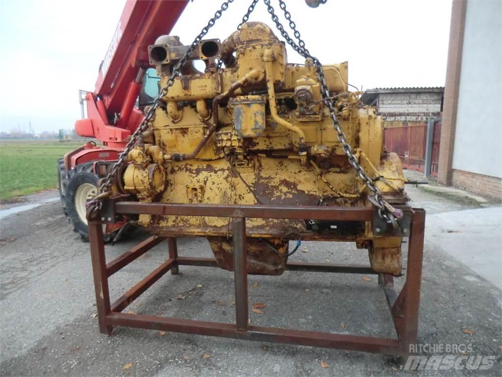 CAT D353 Varikliai