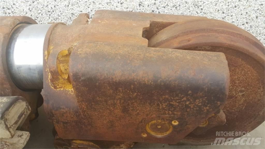 CAT  D8L Važiuoklė ir suspensija