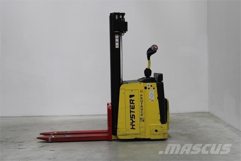 Hyster P2.0S Žemų aukščių keltuvai su platforma