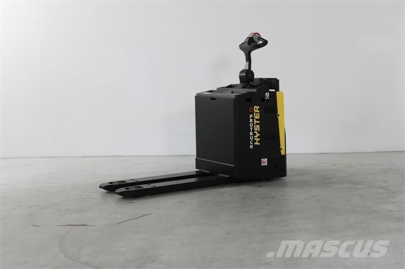 Hyster P2.0S Žemų aukščių keltuvai su platforma