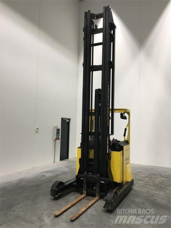 Hyster R2.0W Šakiniai krautuvai su prailgintu keltuvu