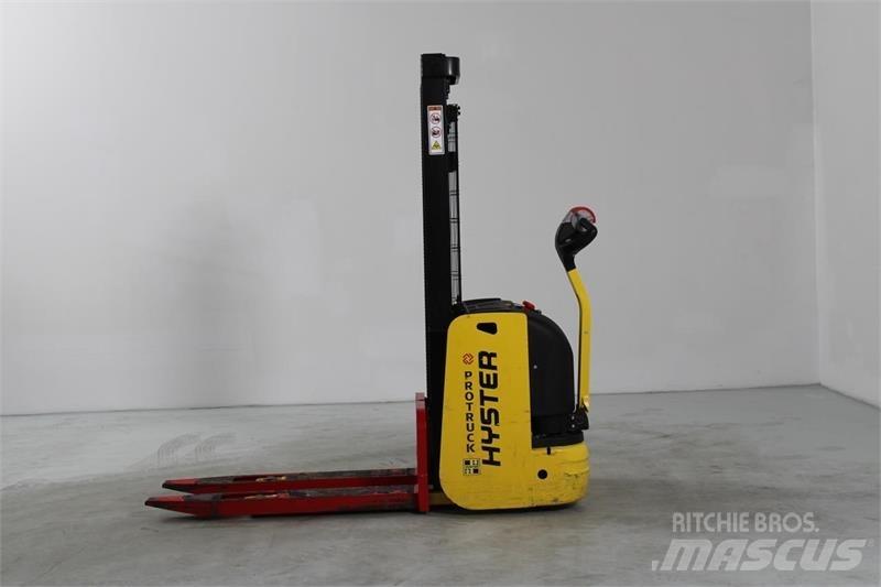 Hyster S1.0E Savaeigiai rietuvai