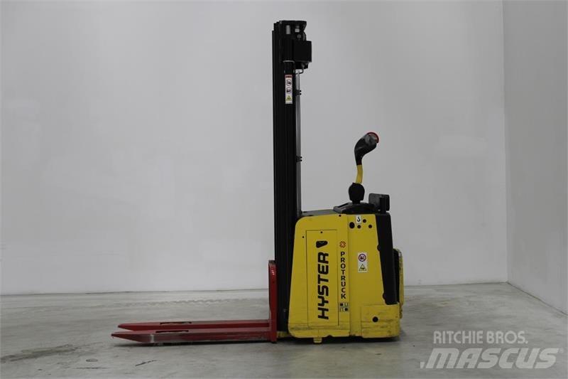 Hyster S1.5S Savaeigiai rietuvai