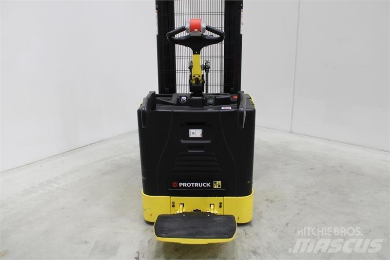 Hyster S1.5S Savaeigiai rietuvai