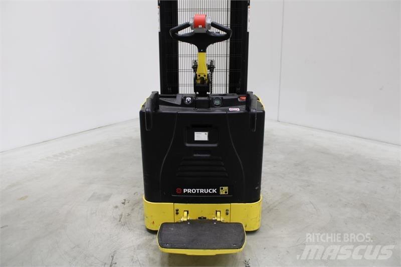 Hyster S1.5S Savaeigiai rietuvai