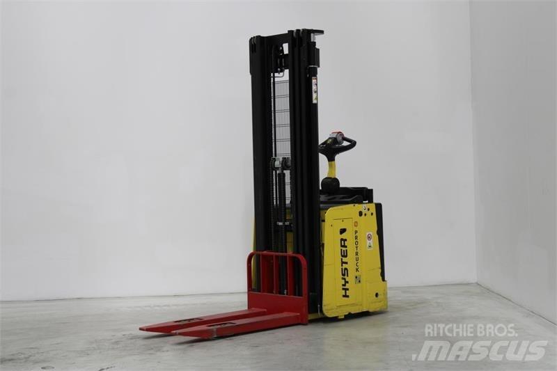 Hyster S1.5S Savaeigiai rietuvai