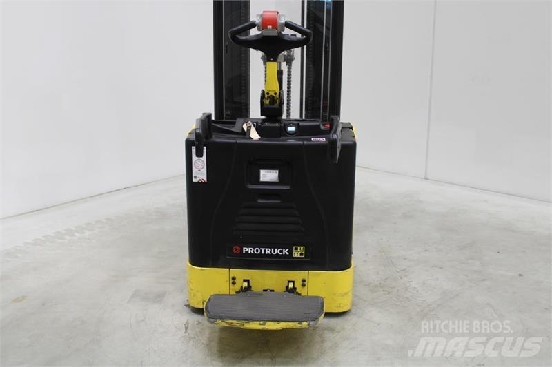 Hyster S1.5S Savaeigiai rietuvai