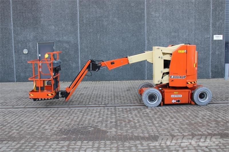 JLG E300AJP Alkūniniai keltuvai