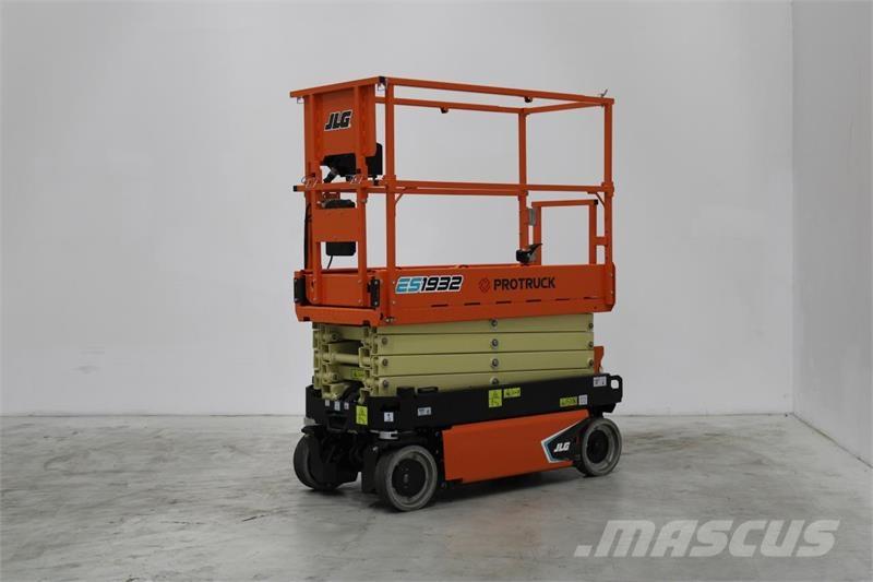 JLG R1932 Žirkliniai keltuvai