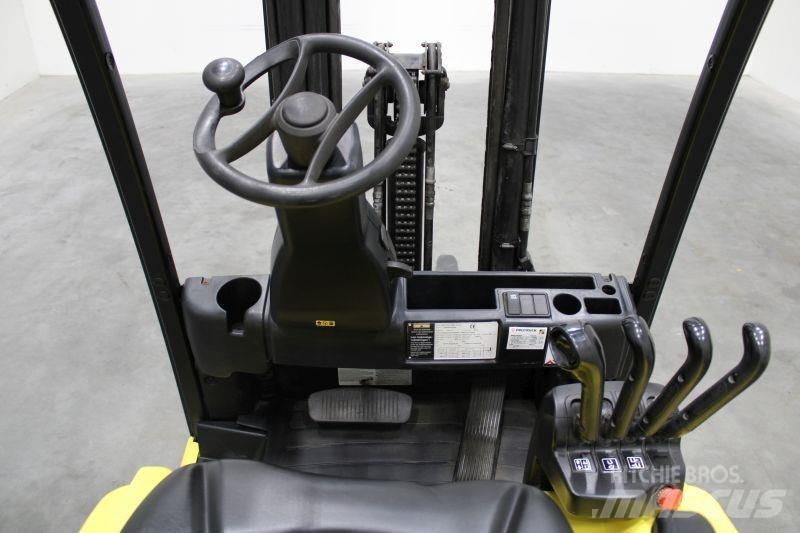 Yale ERP16VF Elektriniai šakiniai krautuvai