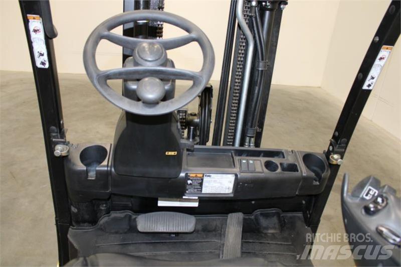 Yale ERP25VL Elektriniai šakiniai krautuvai
