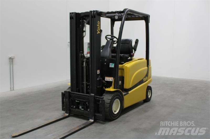 Yale ERP25VL Elektriniai šakiniai krautuvai