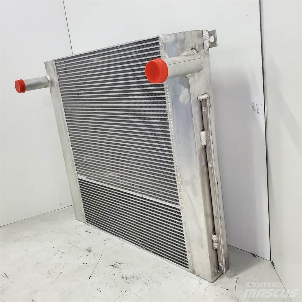 CAT 330C Radiatoriai