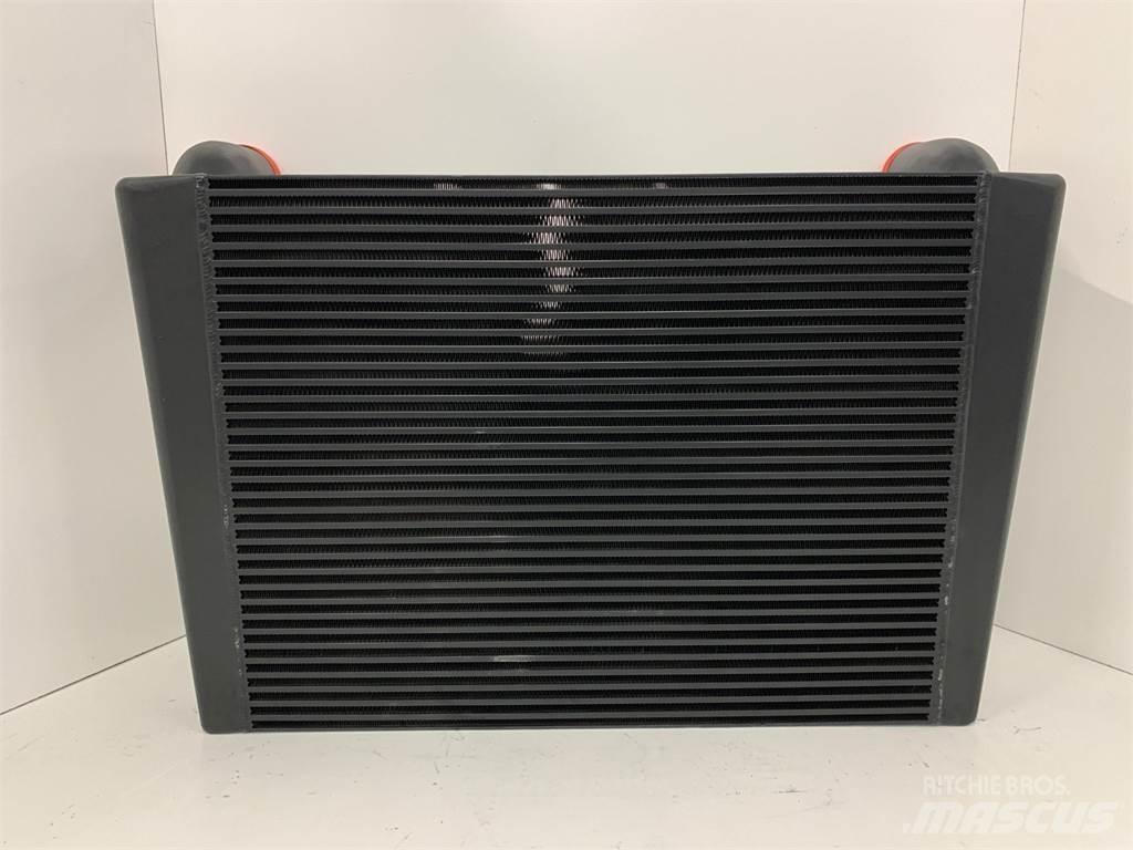 CAT 740 Radiatoriai