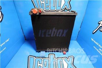 CAT 906 Radiatoriai