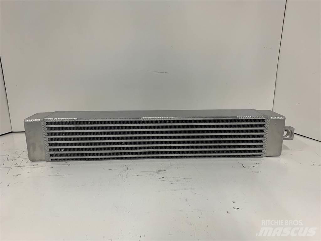 CAT 966D Radiatoriai