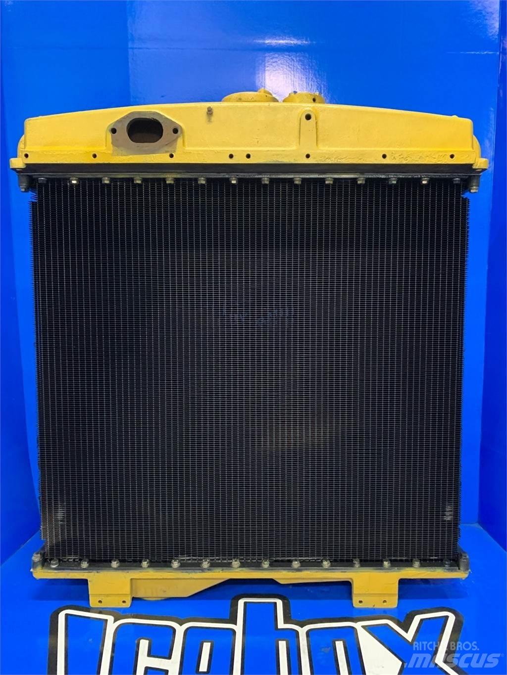 CAT D6C Radiatoriai