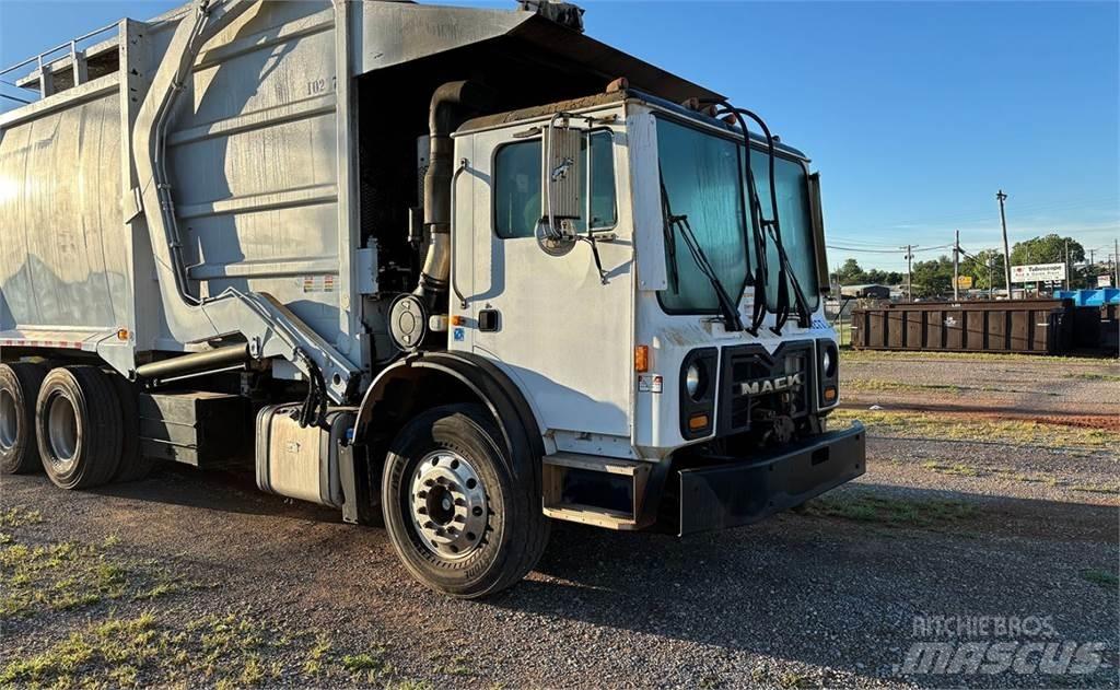Mack 600 Šiukšliavežės