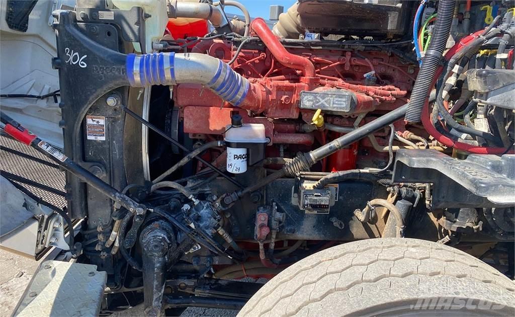 Peterbilt 567 Cable lift demountable trucks