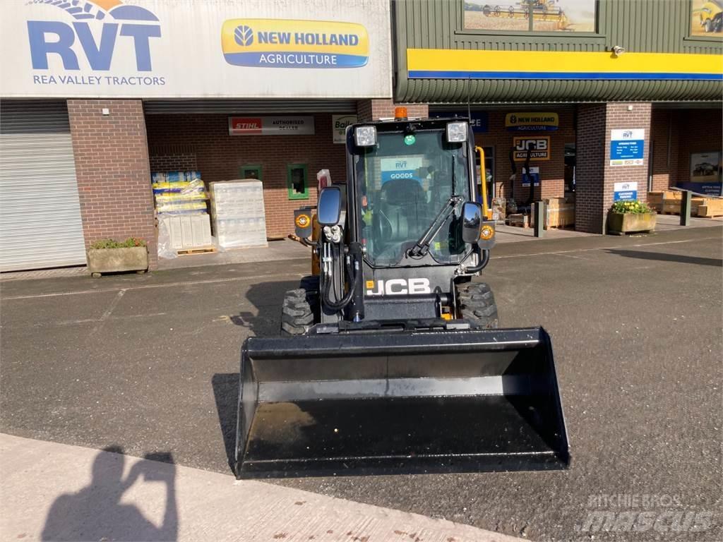 JCB 155 Teleskopiniai krautuvai žemės ūkiui