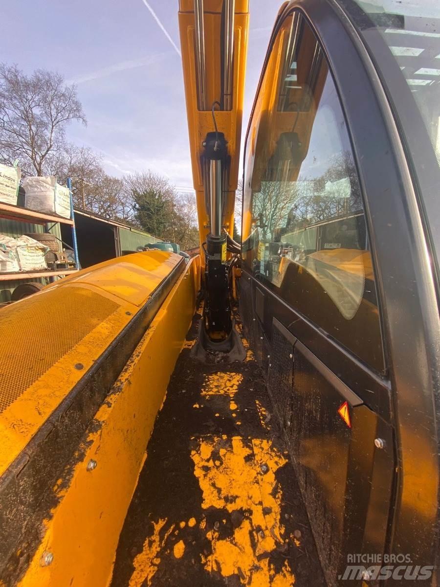 JCB 542-70 Teleskopiniai krautuvai žemės ūkiui