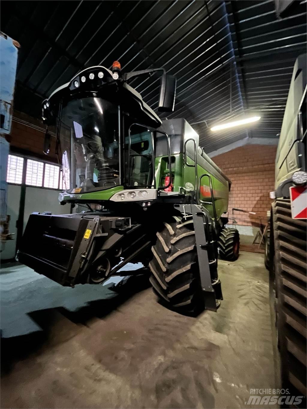 Fendt 6335 C PLI Derliaus nuėmimo kombainai
