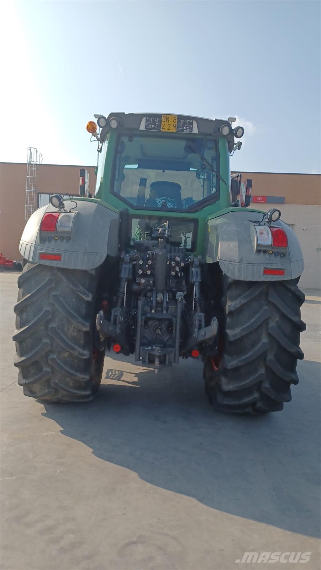 Fendt 828 SCR Traktoriai