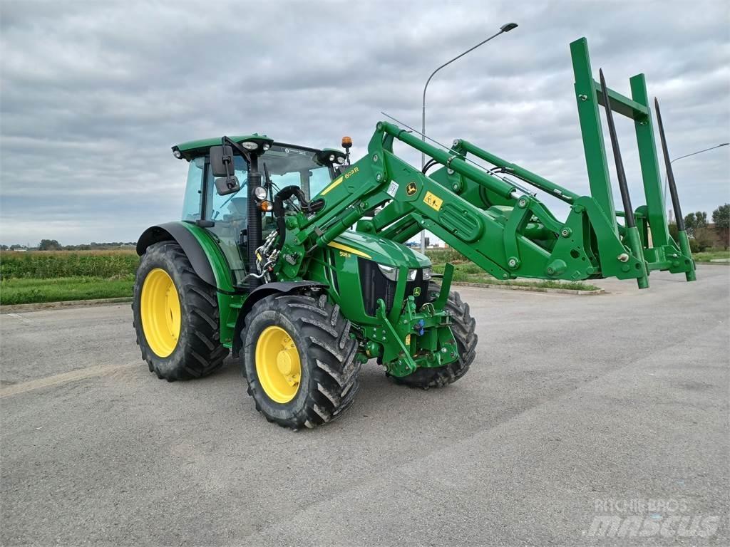 John Deere 5125R Traktoriai