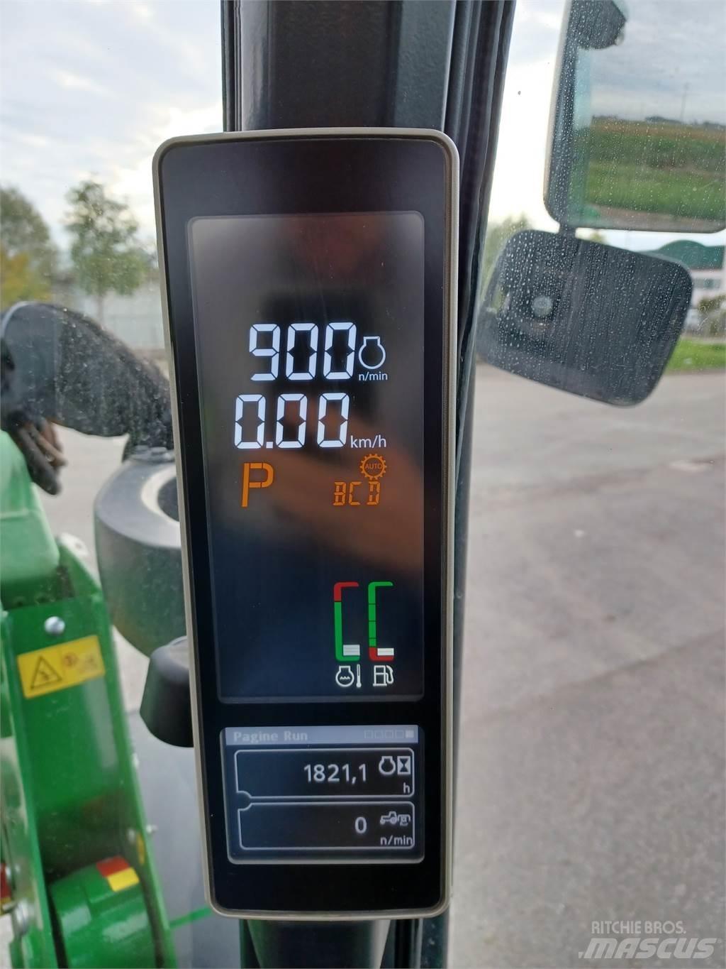 John Deere 5125R Traktoriai
