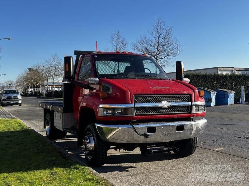 Chevrolet C4C042 Sniego peiliai ir valytuvai